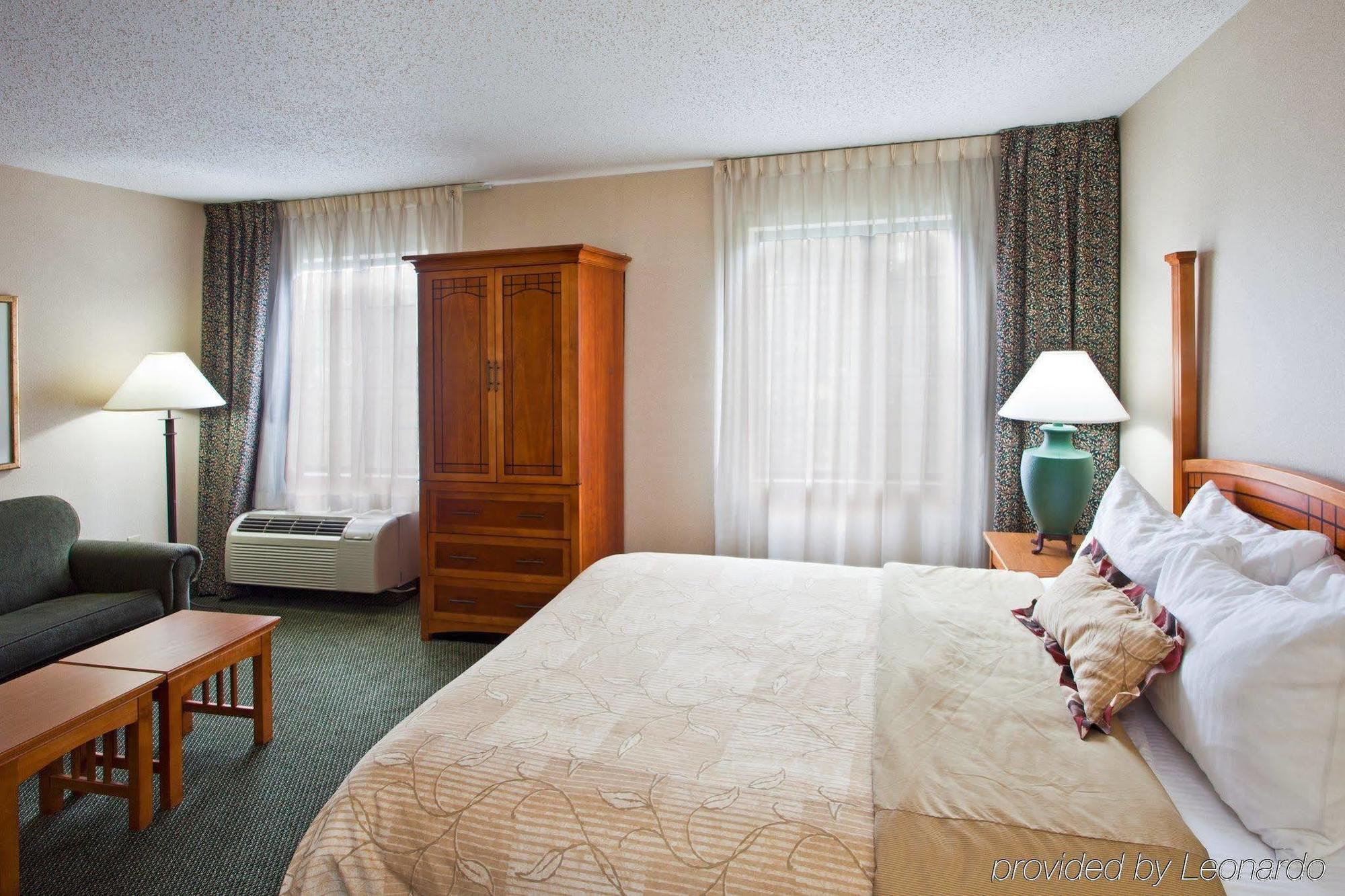 Staybridge Suites Detroit-Utica By Ihg Δωμάτιο φωτογραφία