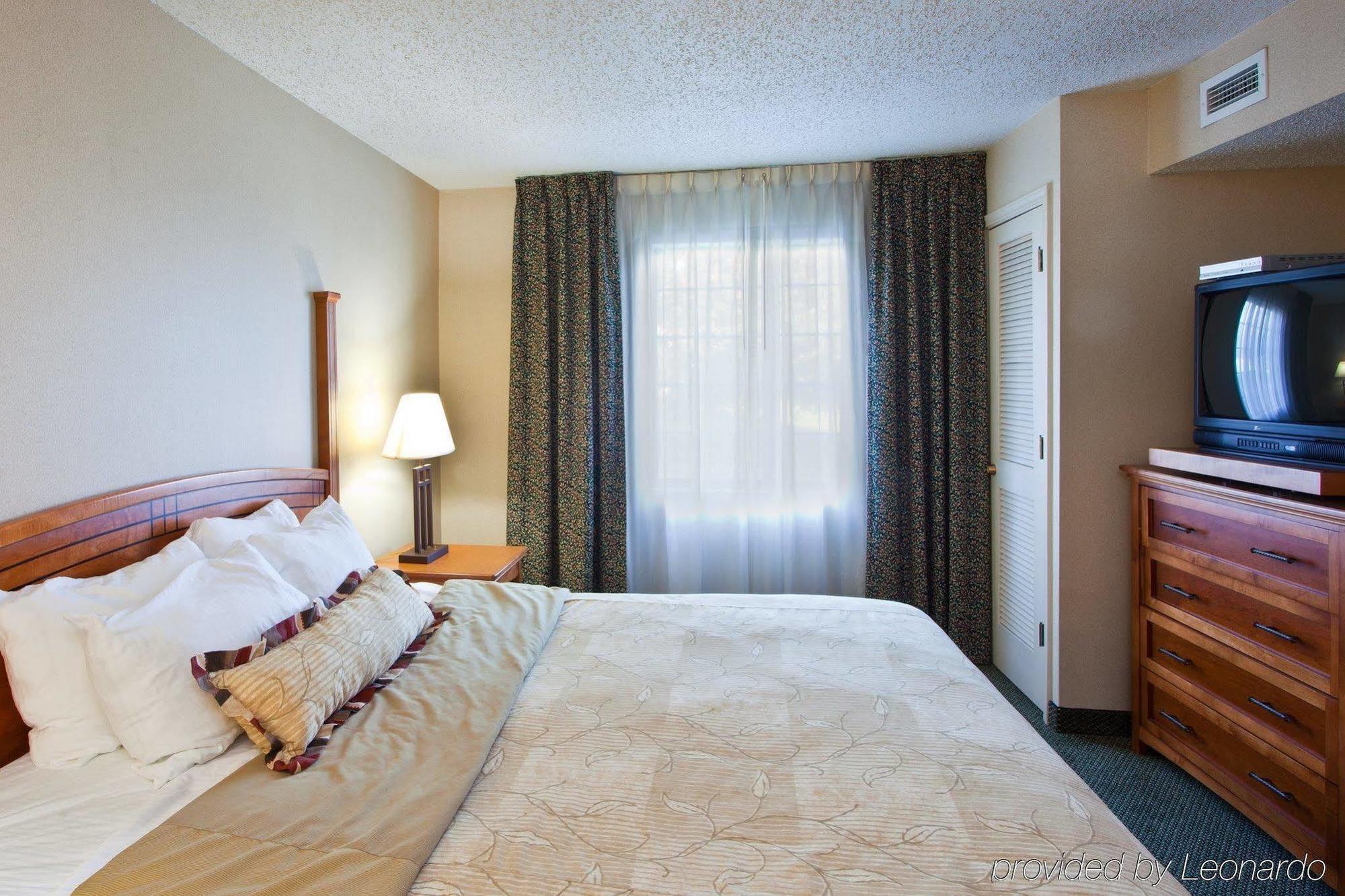 Staybridge Suites Detroit-Utica By Ihg Δωμάτιο φωτογραφία