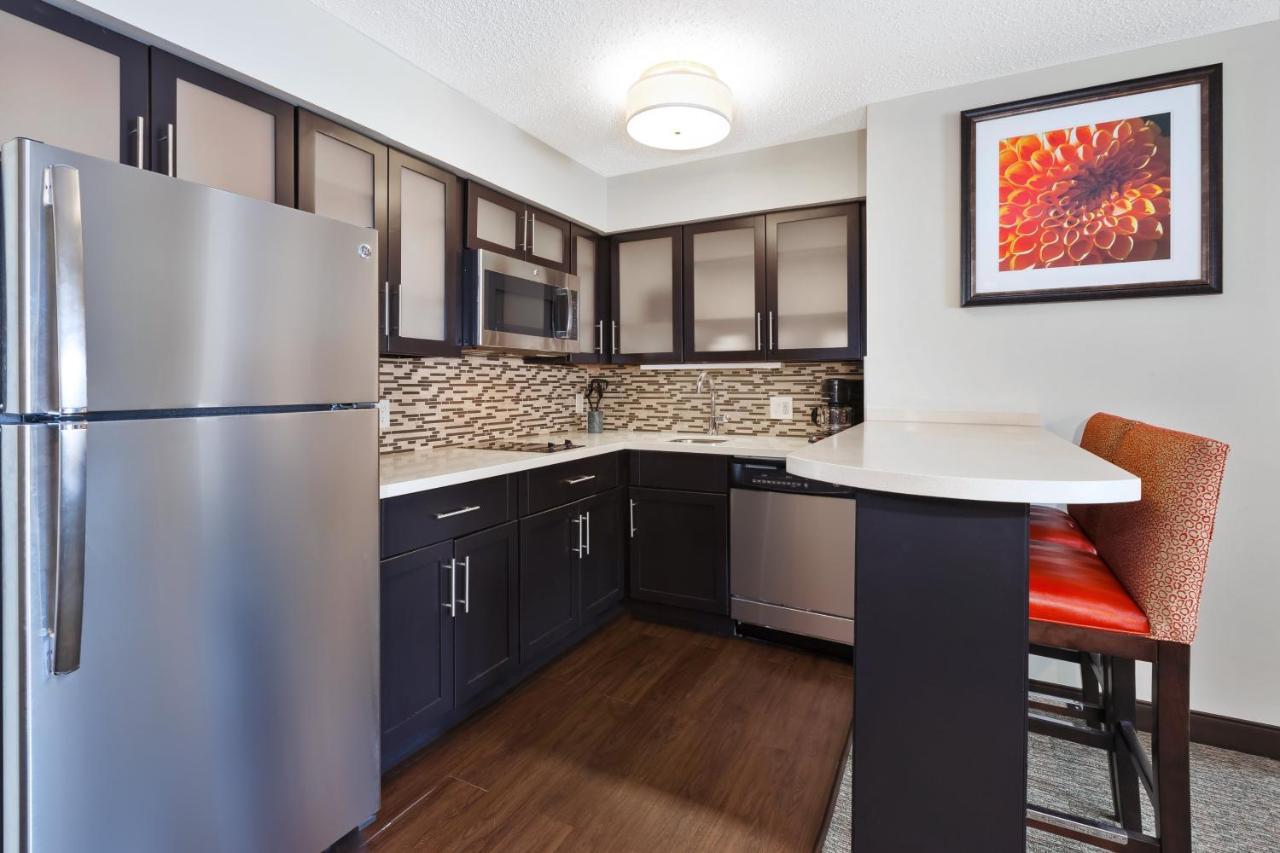 Staybridge Suites Detroit-Utica By Ihg Εξωτερικό φωτογραφία