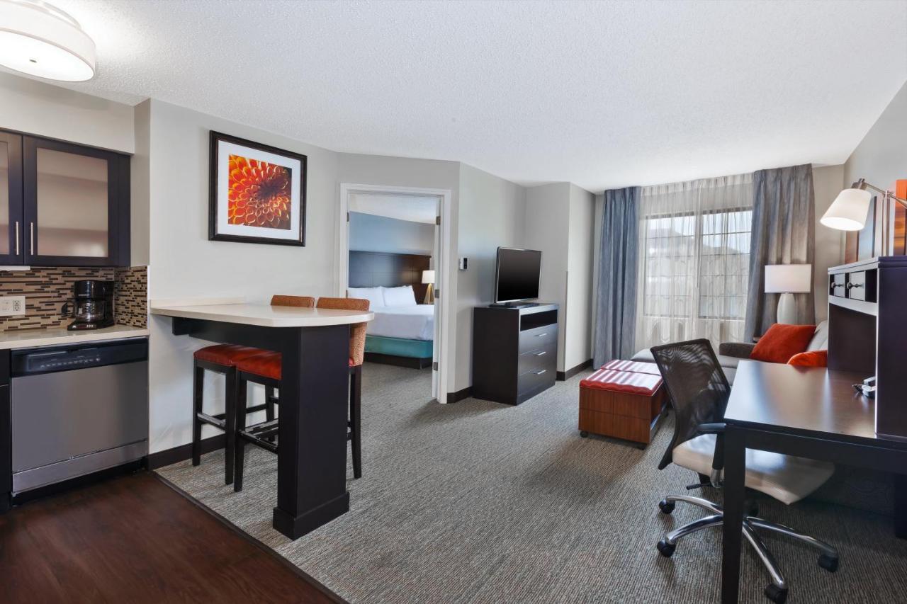 Staybridge Suites Detroit-Utica By Ihg Εξωτερικό φωτογραφία