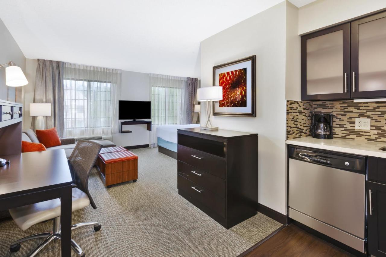 Staybridge Suites Detroit-Utica By Ihg Εξωτερικό φωτογραφία